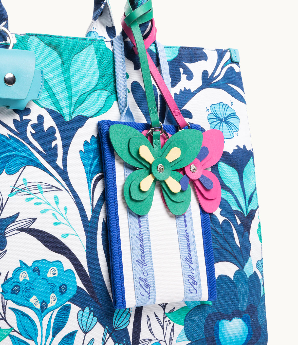 THEE BLUE BAG