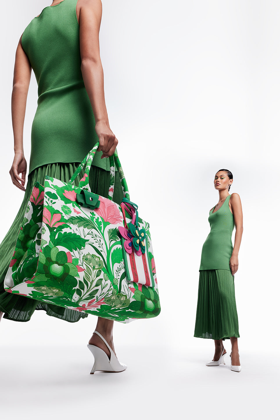 THEE GREEN BAG